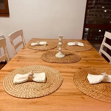 Διαμέρισμα Spacious With A Mountain View, Big Balcony And Parking