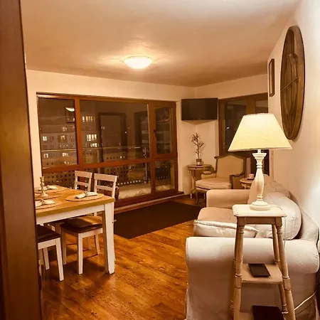 Spacious With A Mountain View, Big Balcony And Parking Διαμέρισμα Σόφια